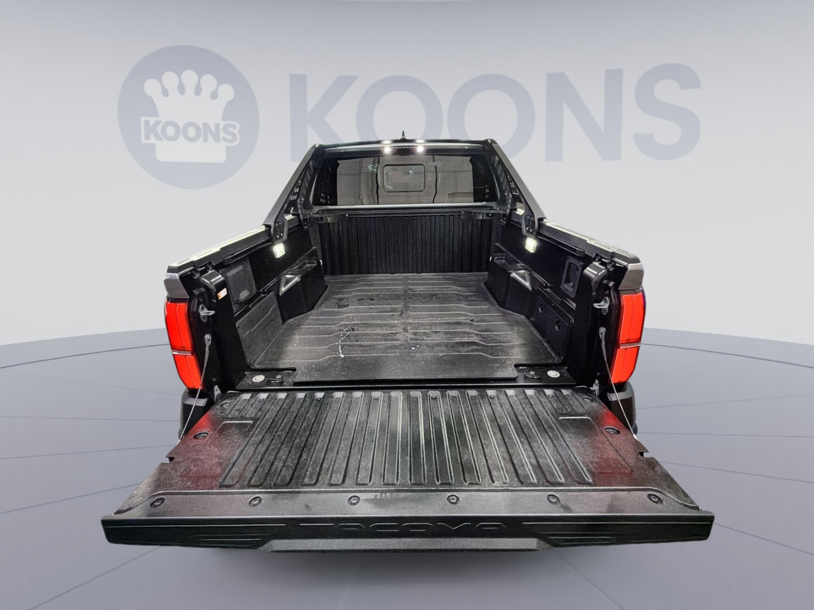 Used 2024 Toyota Tacoma Trailhunter image 33