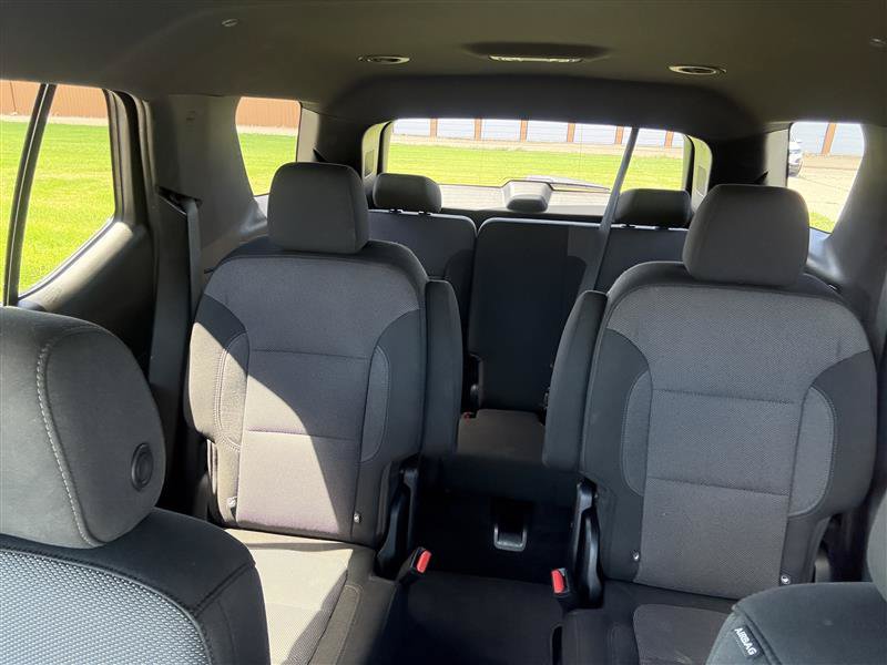 Used 2023 Chevrolet Traverse LT AWD/4WD image 24