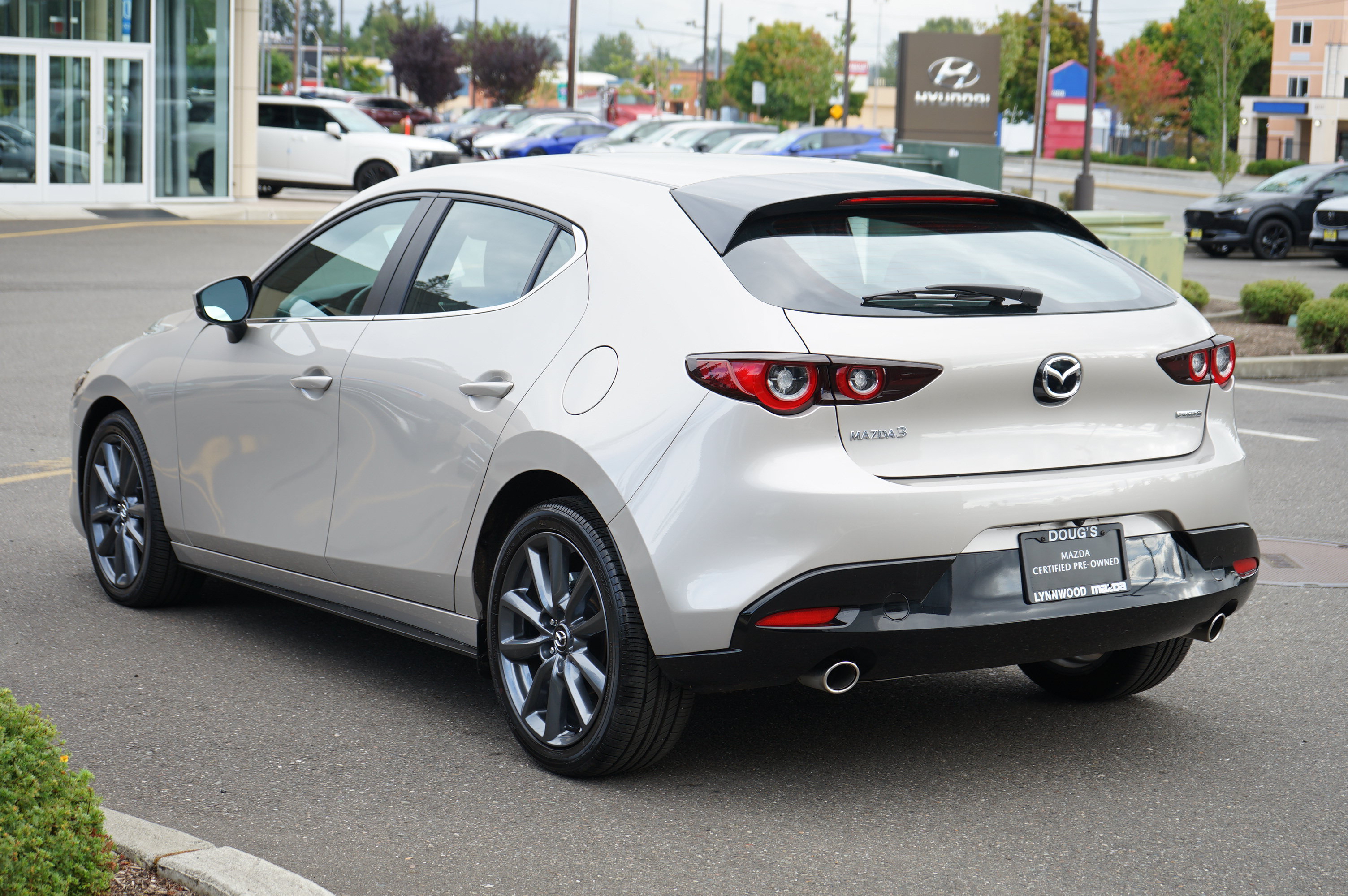 Used 2024 MAZDA MAZDA3 s FWD image 6