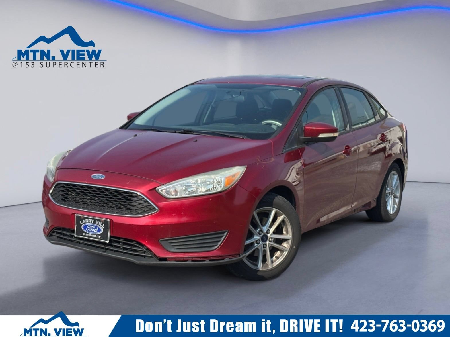 Used 2015 Ford Focus SE w/ Reverse Sensing Package FWD image 1
