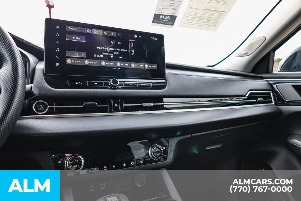 Used 2025 Mitsubishi Outlander SE image 44