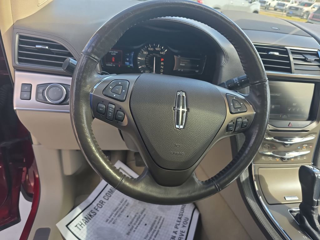 Used 2015 Lincoln MKX FWD w/ Equipment Group 102A image 11