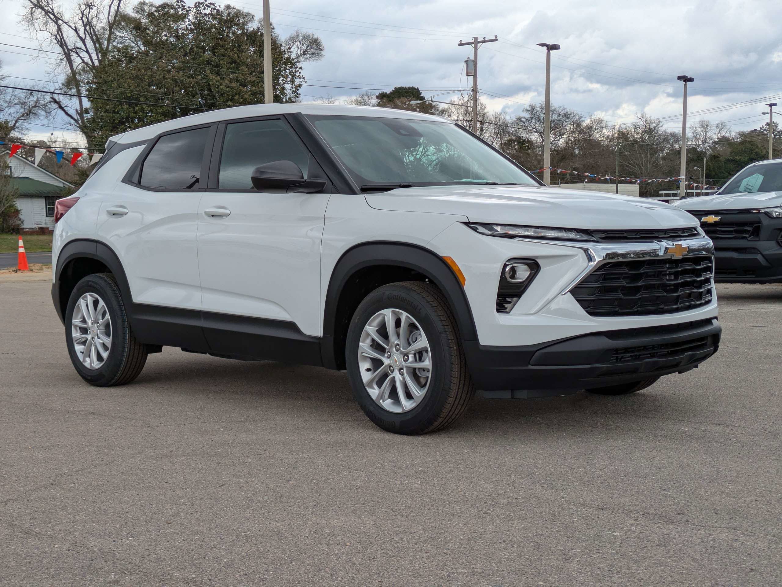 New 2026 Chevrolet TrailBlazer LS w/ LS Convenience Package FWD image 2