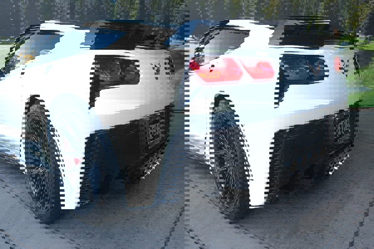 Used 2019 Chevrolet Corvette Grand Sport w/ Carbon Flash Badge Package image 36