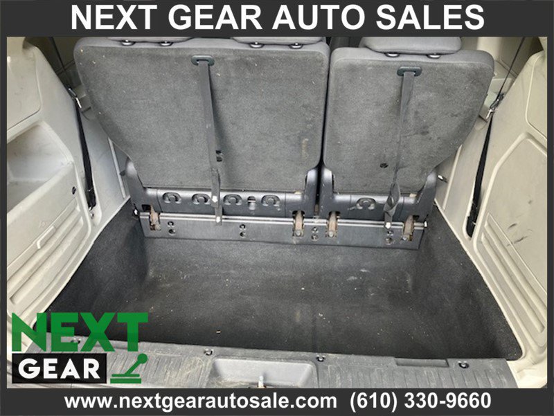 Used 2009 Dodge Grand Caravan SE w/ Climate Group FWD image 9