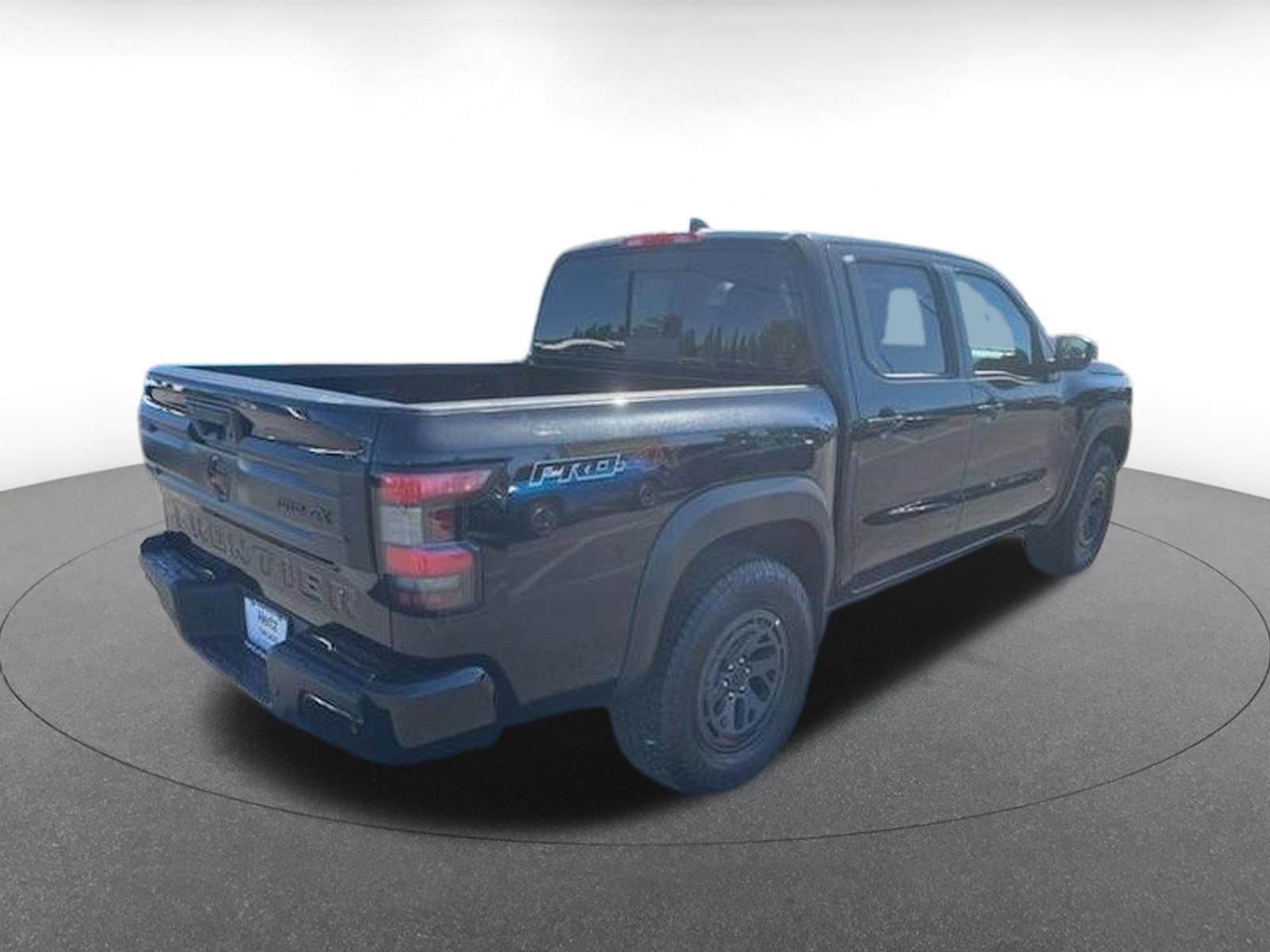 Used 2026 Nissan Frontier PRO-4X AWD/4WD image 4