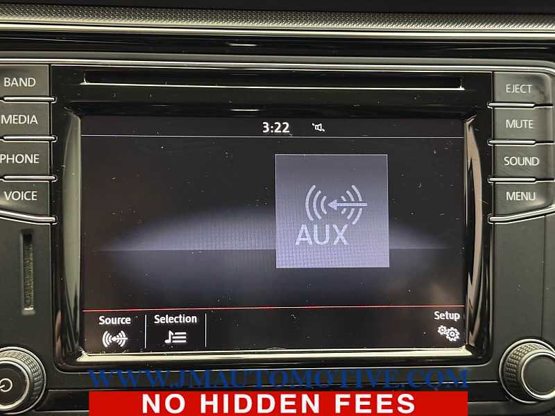 Used 2017 Volkswagen Passat 1.8T R-Line w/ R-Line Lighting Package image 25