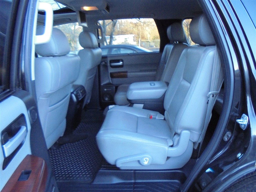 Used 2012 Toyota Sequoia Platinum image 20