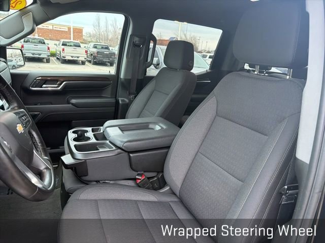 Used 2024 Chevrolet Silverado 1500 LT image 24