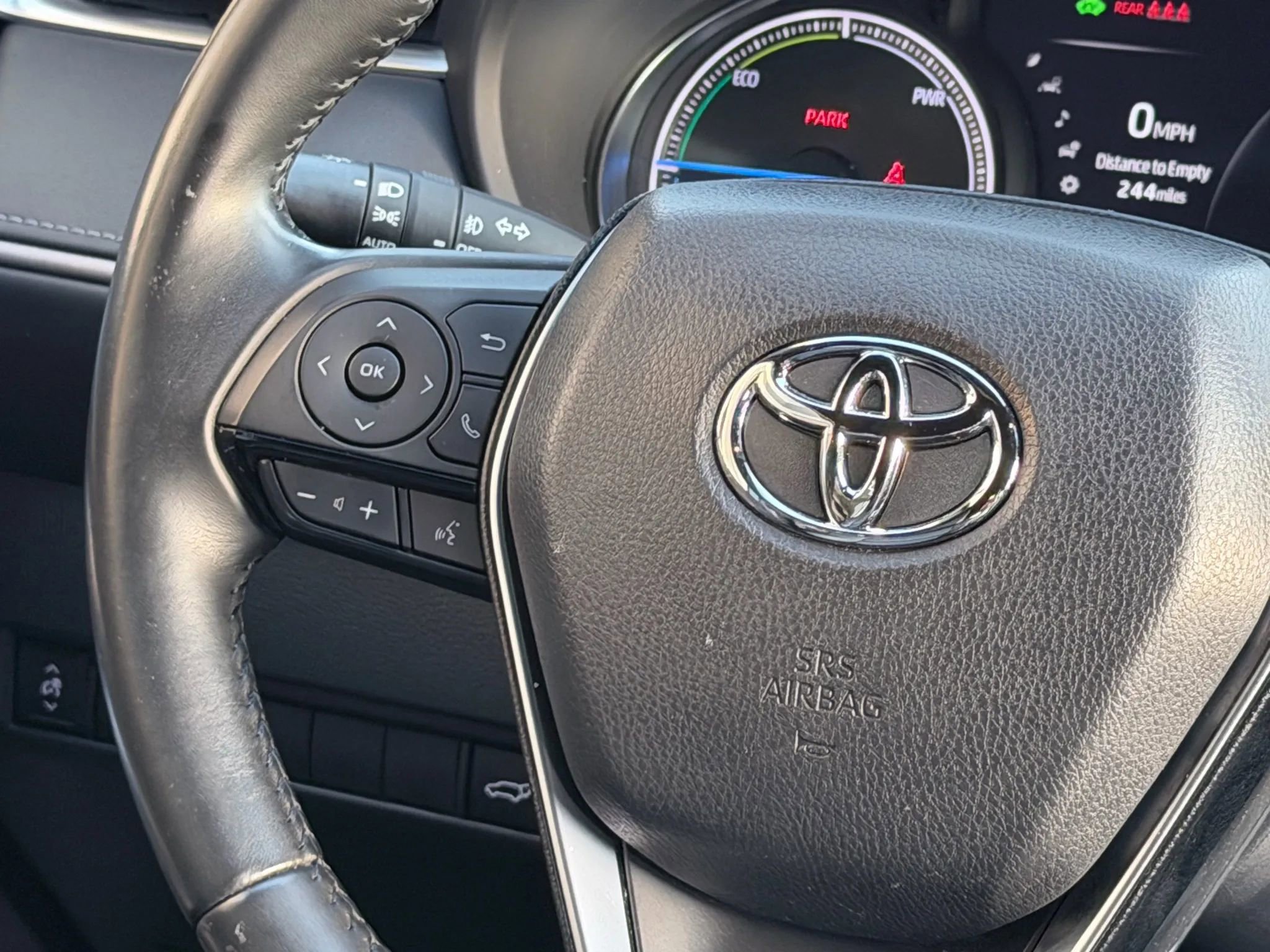 Used 2023 Toyota Venza XLE AWD/4WD image 19