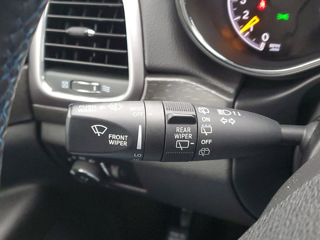 Used 2018 Jeep Grand Cherokee Laredo image 17