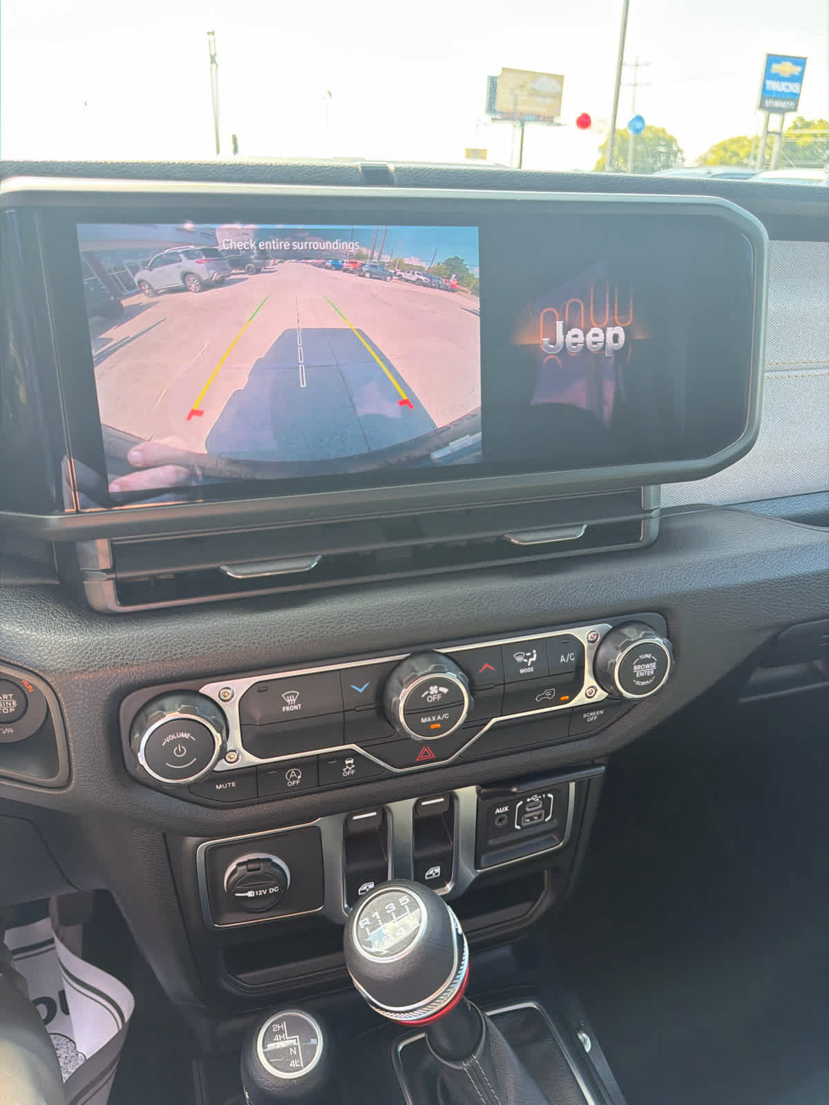 Used 2026 Jeep Wrangler Sport AWD/4WD image 12