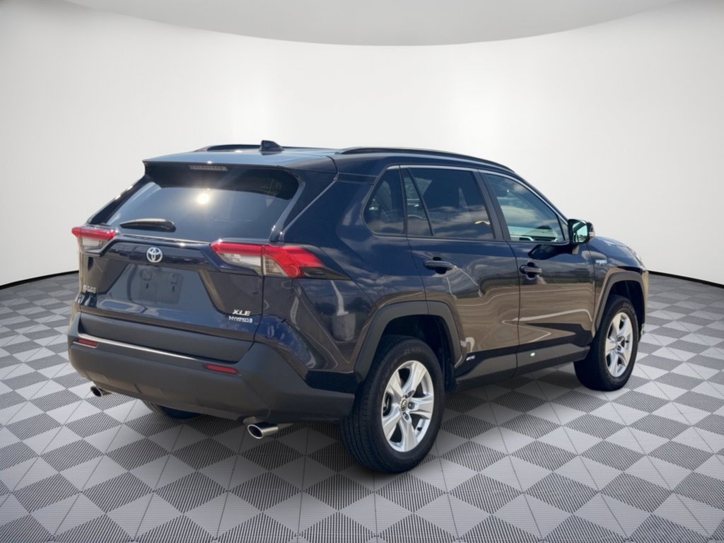 Used 2021 Toyota RAV4 XLE w/ Convenience Package AWD/4WD image 9