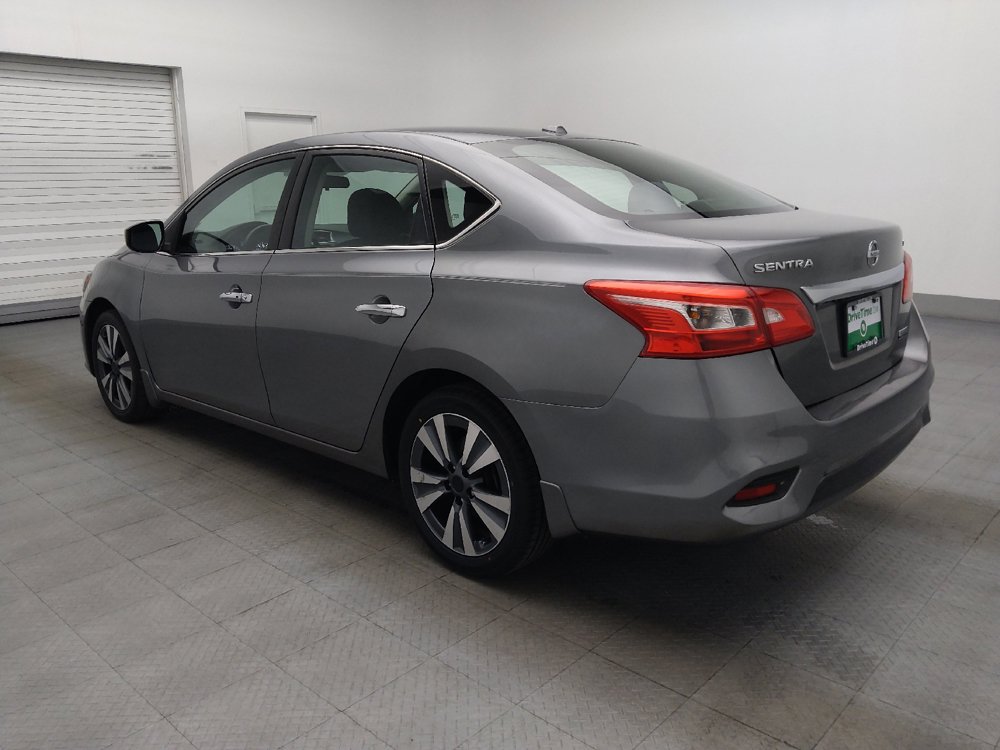 Used 2019 Nissan Sentra SV w/ Special Edition Package FWD image 3