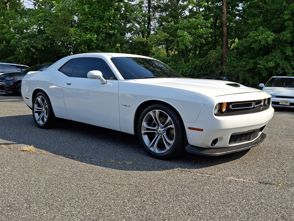 Used 2022 Dodge Challenger R/T RWD image 7