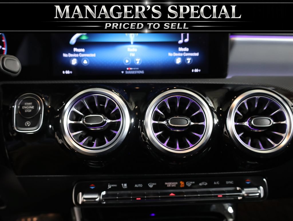 Used 2022 Mercedes-Benz CLA 250 4MATIC image 17