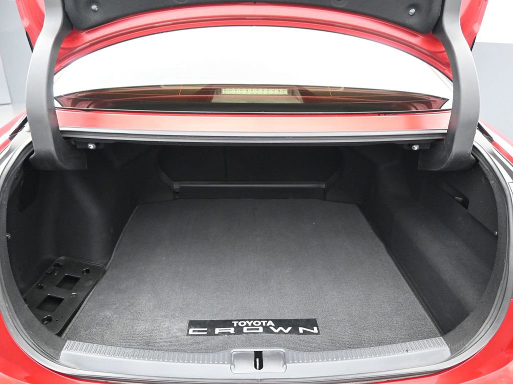 Used 2024 Toyota Crown Limited image 24