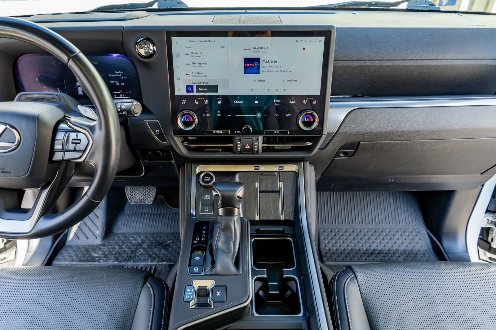 Used 2024 Lexus GX 550 w/ Accessory Package (Z1) image 24