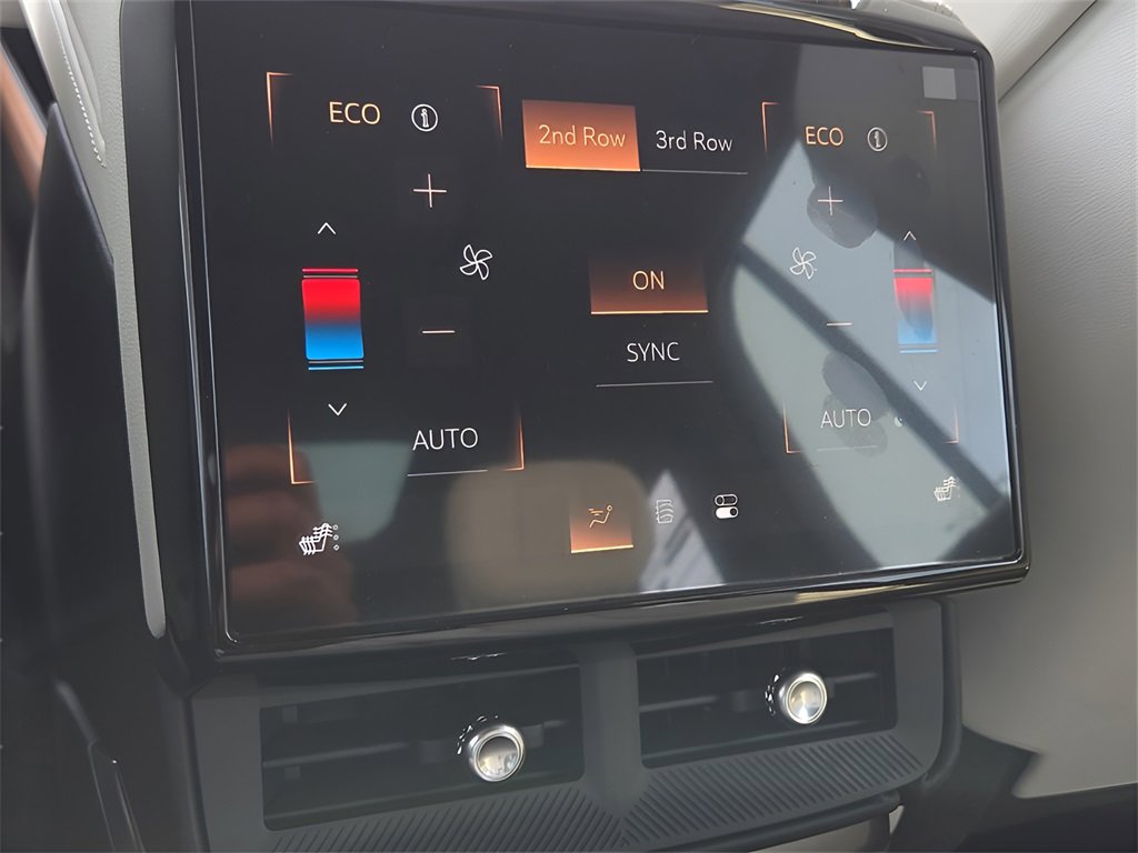 New 2026 Cadillac Vistiq Sport image 17