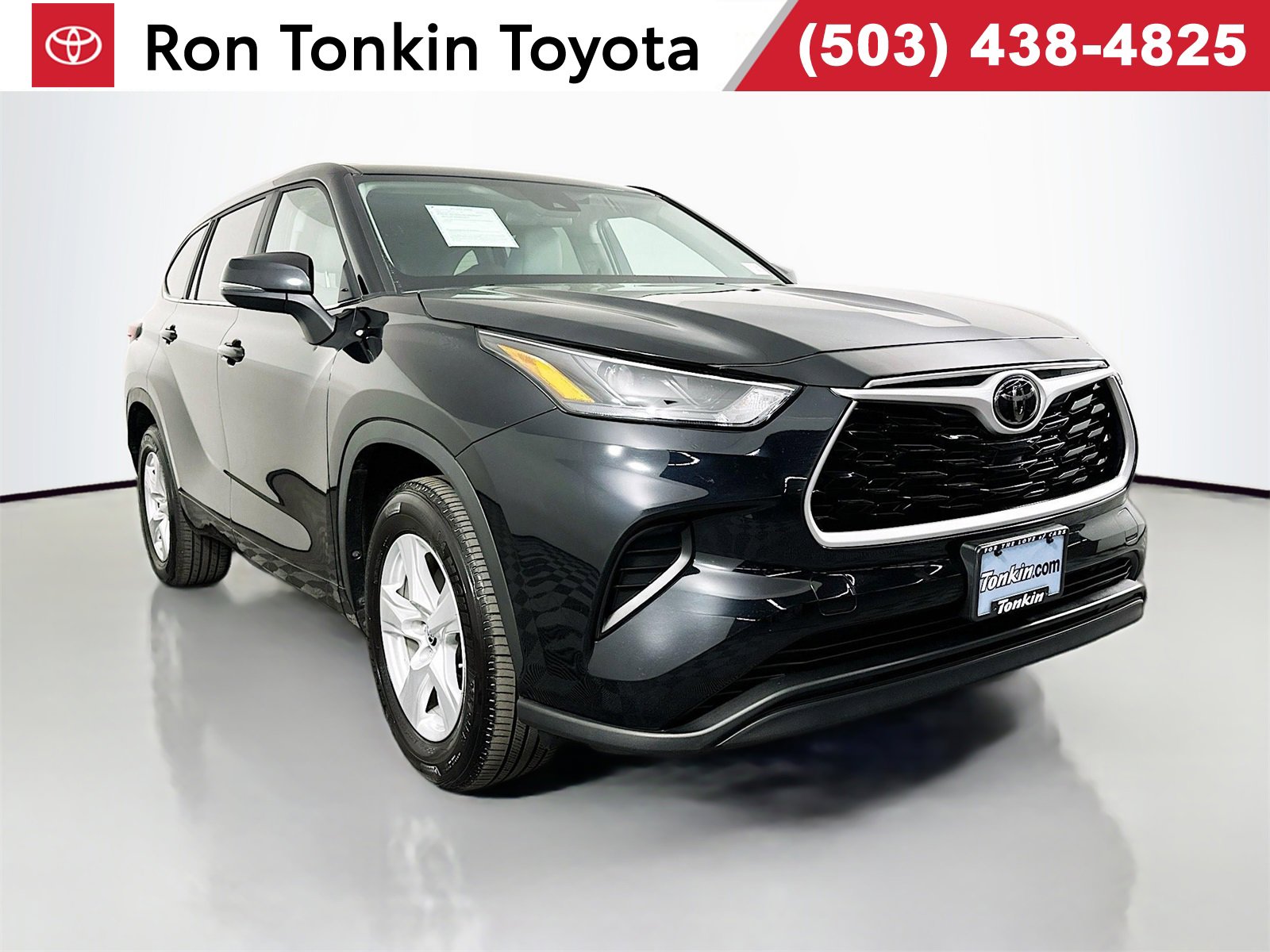 Certified 2023 Toyota Highlander L image 1