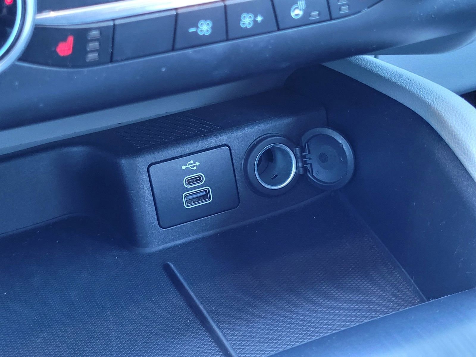 Used 2024 Ford Escape Active image 24