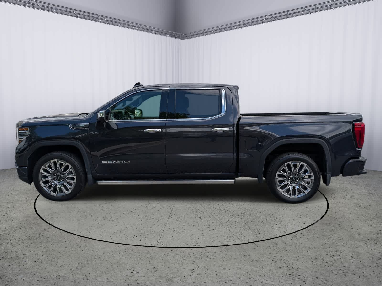Certified 2024 GMC Sierra 1500 Denali Ultimate AWD/4WD image 5
