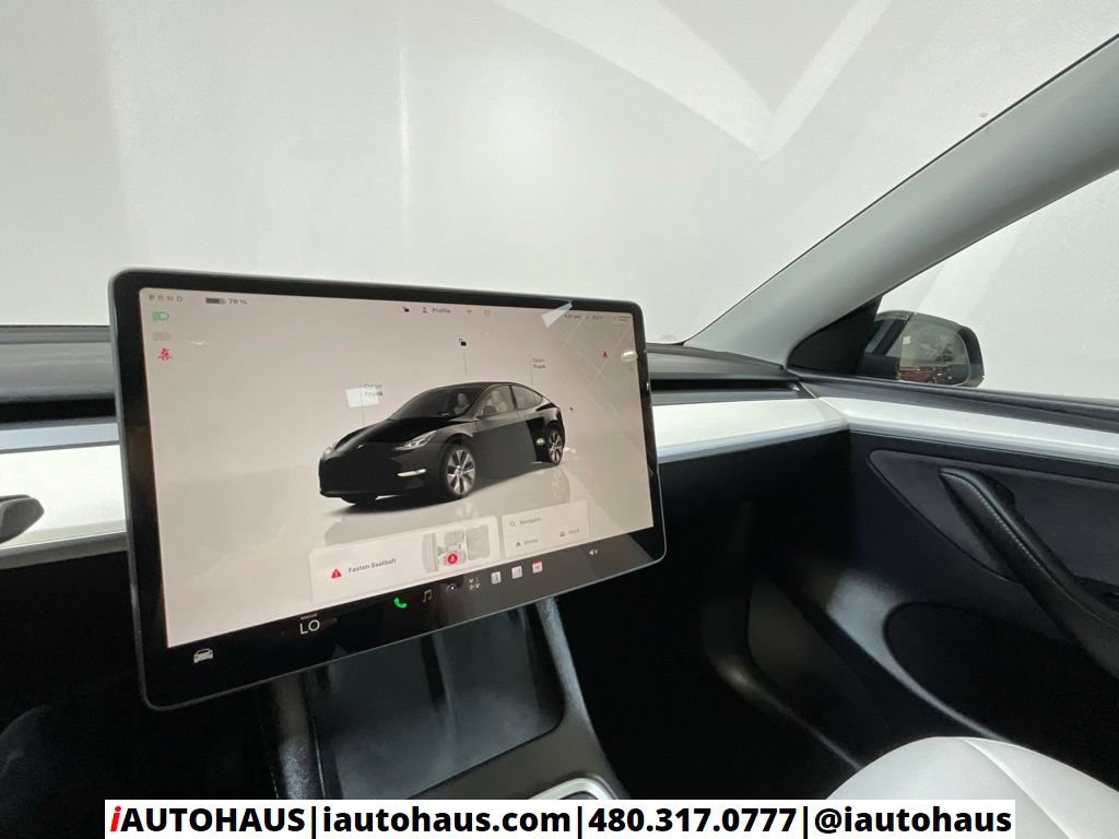 Used 2024 Tesla Model Y Long Range AWD/4WD image 23