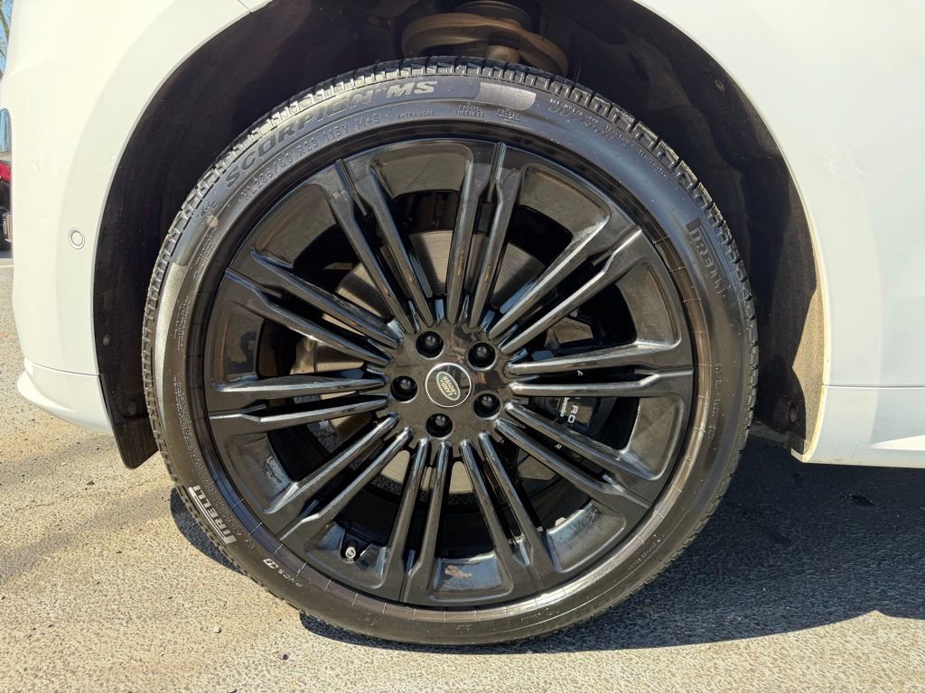 Used 2025 Land Rover Range Rover Sport Autobiography image 9