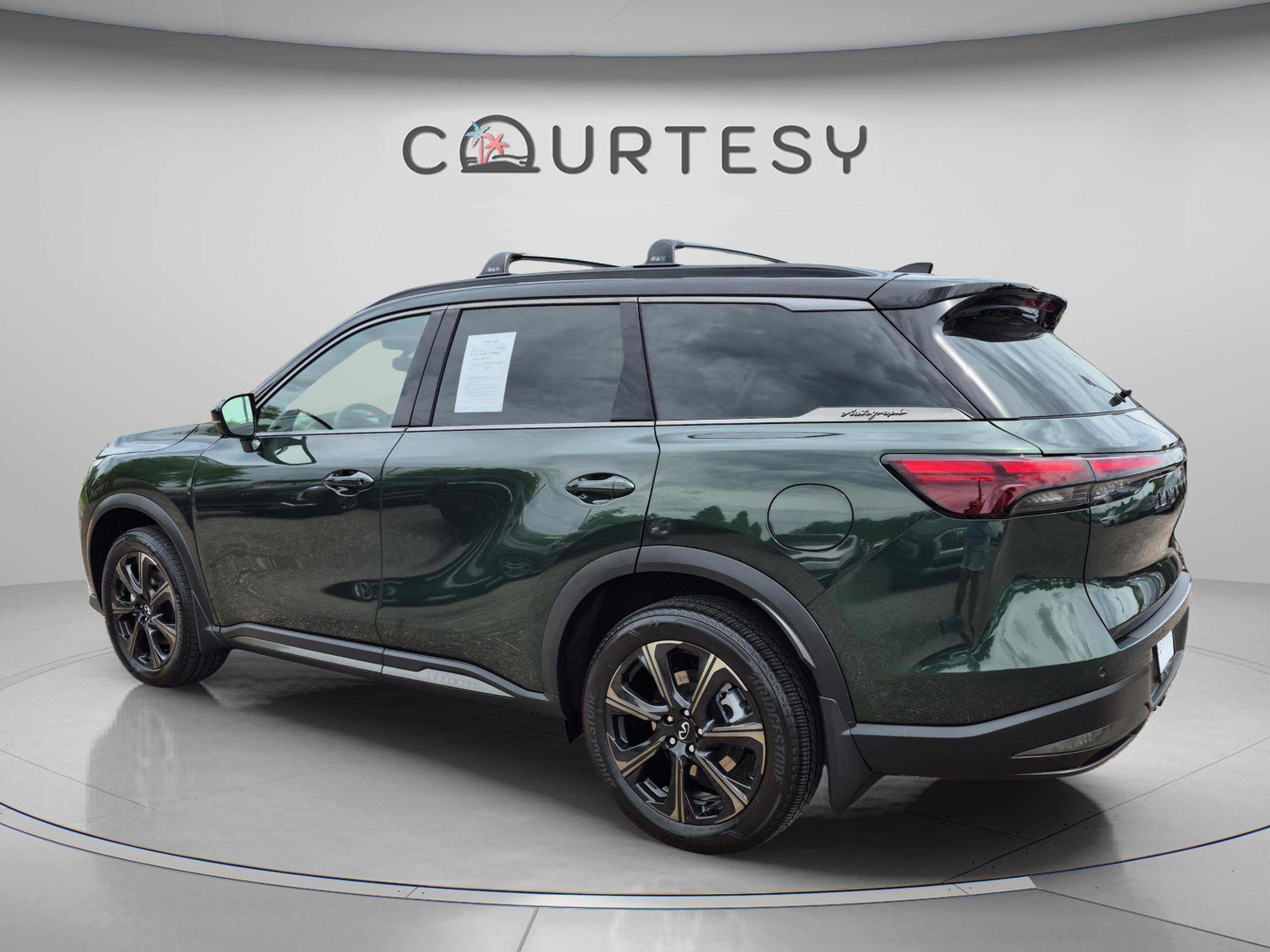 Used 2026 INFINITI QX60 Autograph w/ Dark Cargo Package AWD/4WD image 5