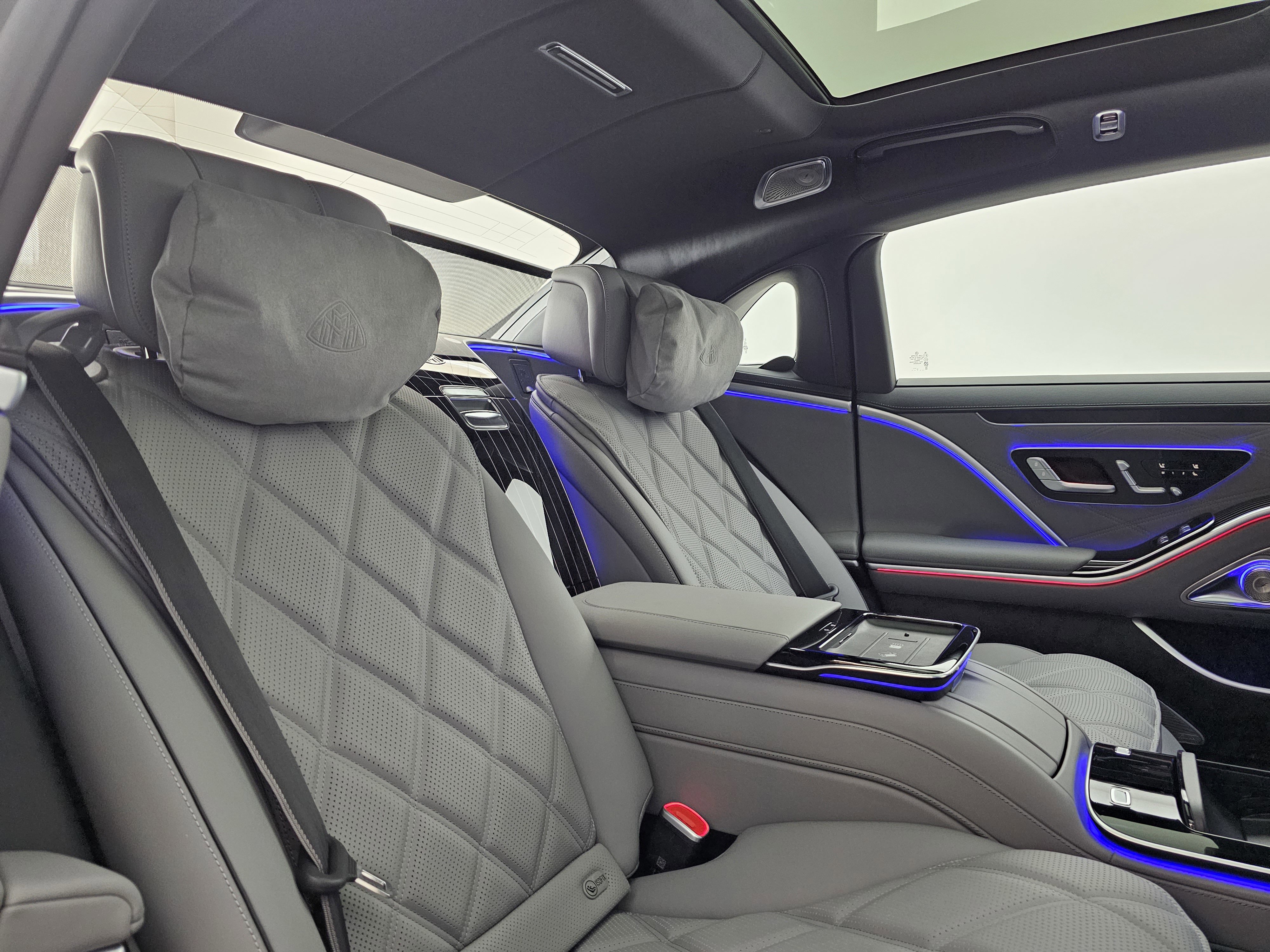 New 2026 Mercedes-Benz Maybach S 680 4MATIC image 33