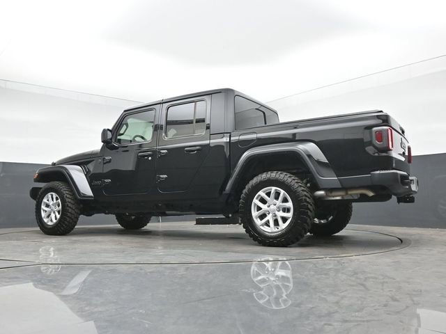 Used 2023 Jeep Gladiator Sport AWD/4WD image 36