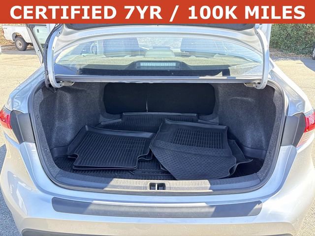 Used 2025 Toyota Corolla LE image 12