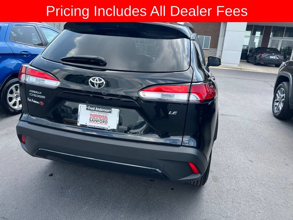 Used 2025 Toyota Corolla Cross LE FWD image 16