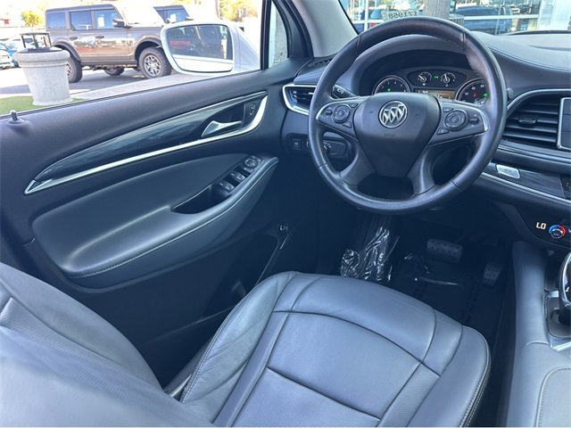 Used 2019 Buick Enclave Essence image 13
