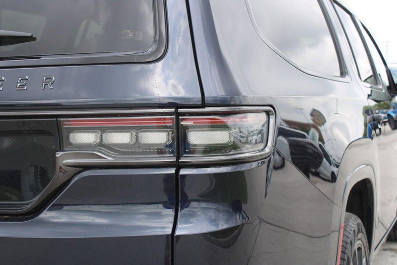 New 2024 Jeep Grand Wagoneer L Series II w/ Quick Order Packagew 28T image 5