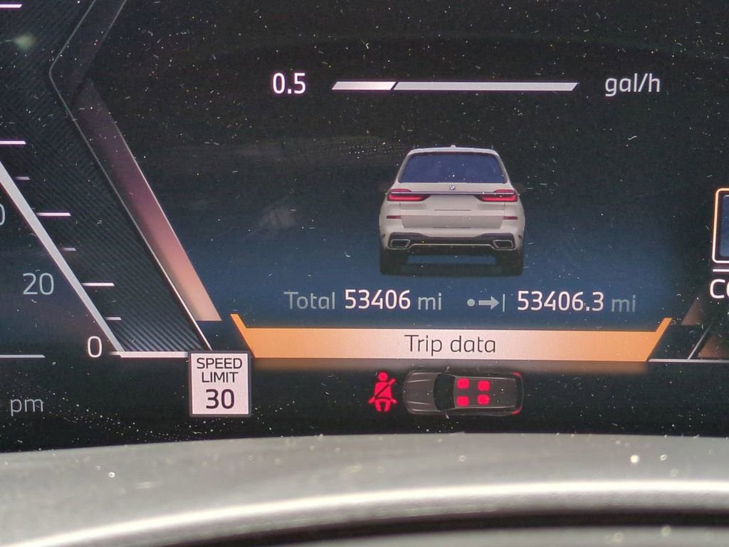 Used 2024 BMW X7 xDrive40i w/ Executive Package image 27