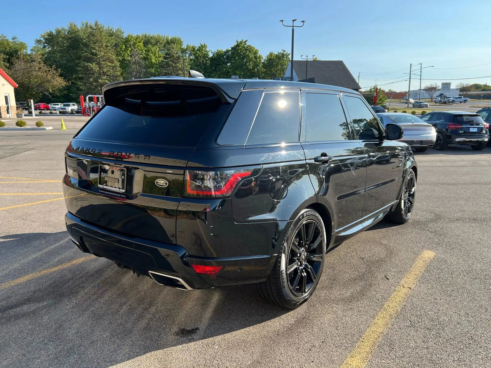 Used 2022 Land Rover Range Rover Sport HSE Silver Edition image 5