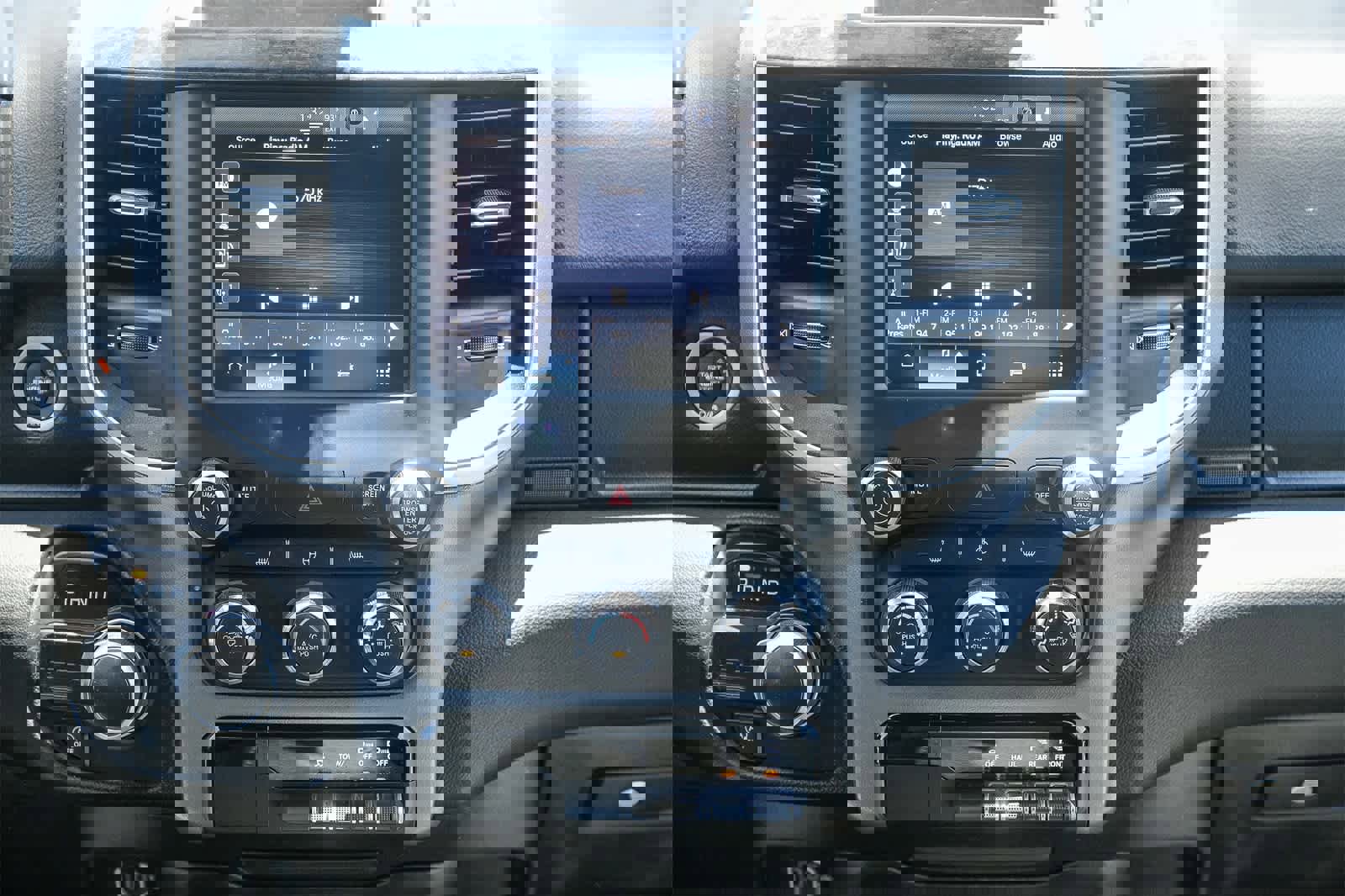 Used 2023 RAM 1500 Big Horn image 14