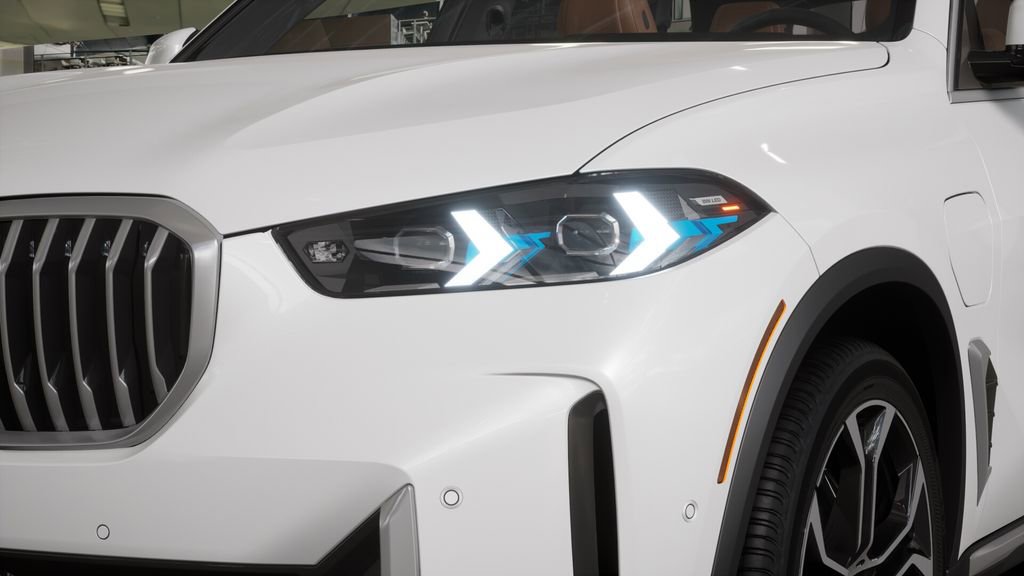 Used 2026 BMW X5 xDrive50e w/ Executive Package image 20