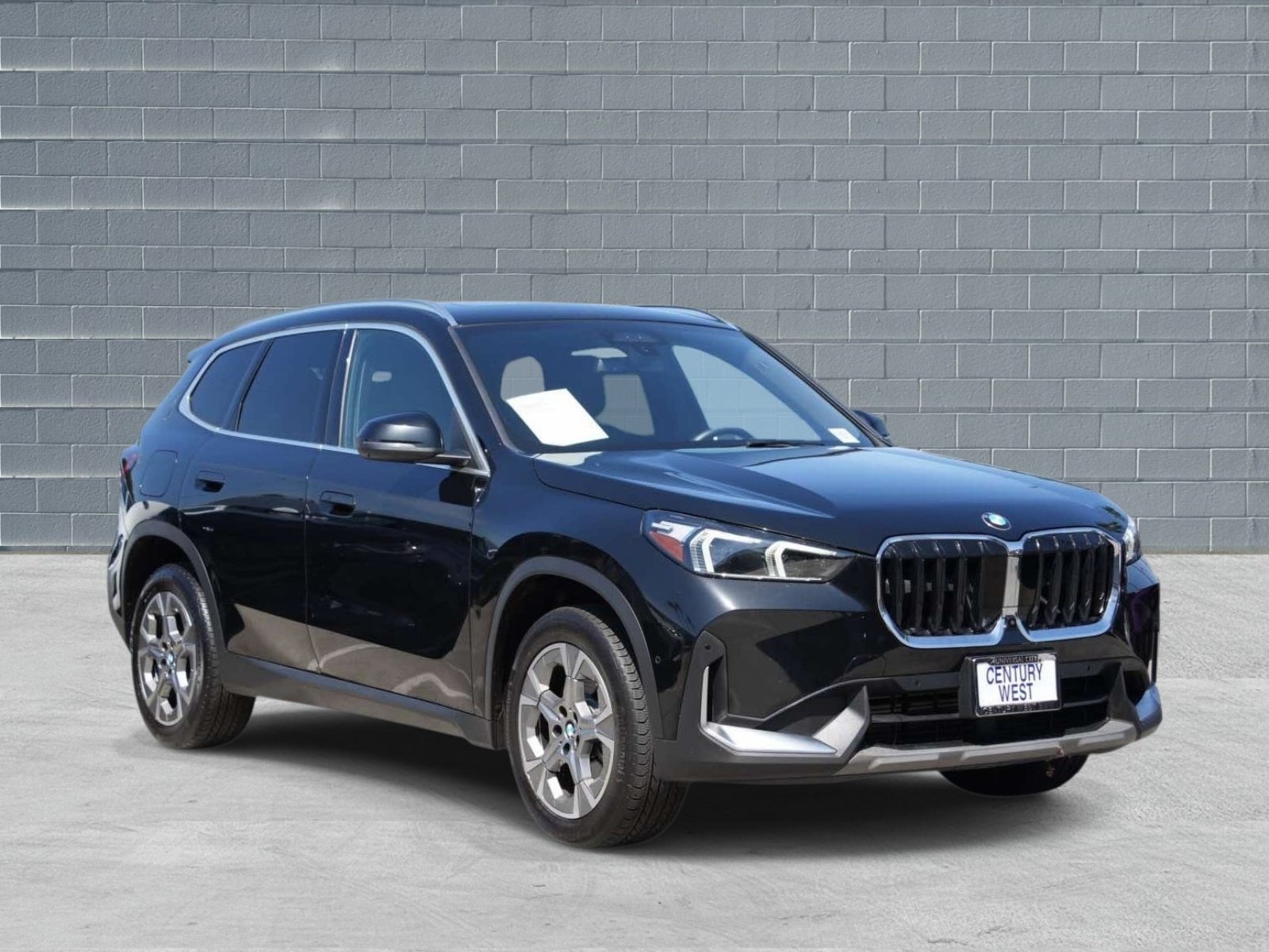 Used 2023 BMW X1 xDrive28i w/ Premium Package