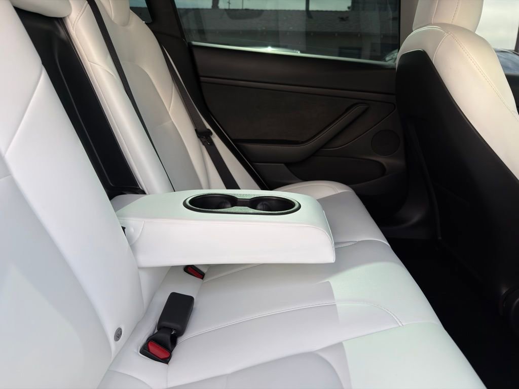 Used 2022 Tesla Model 3 Performance image 36