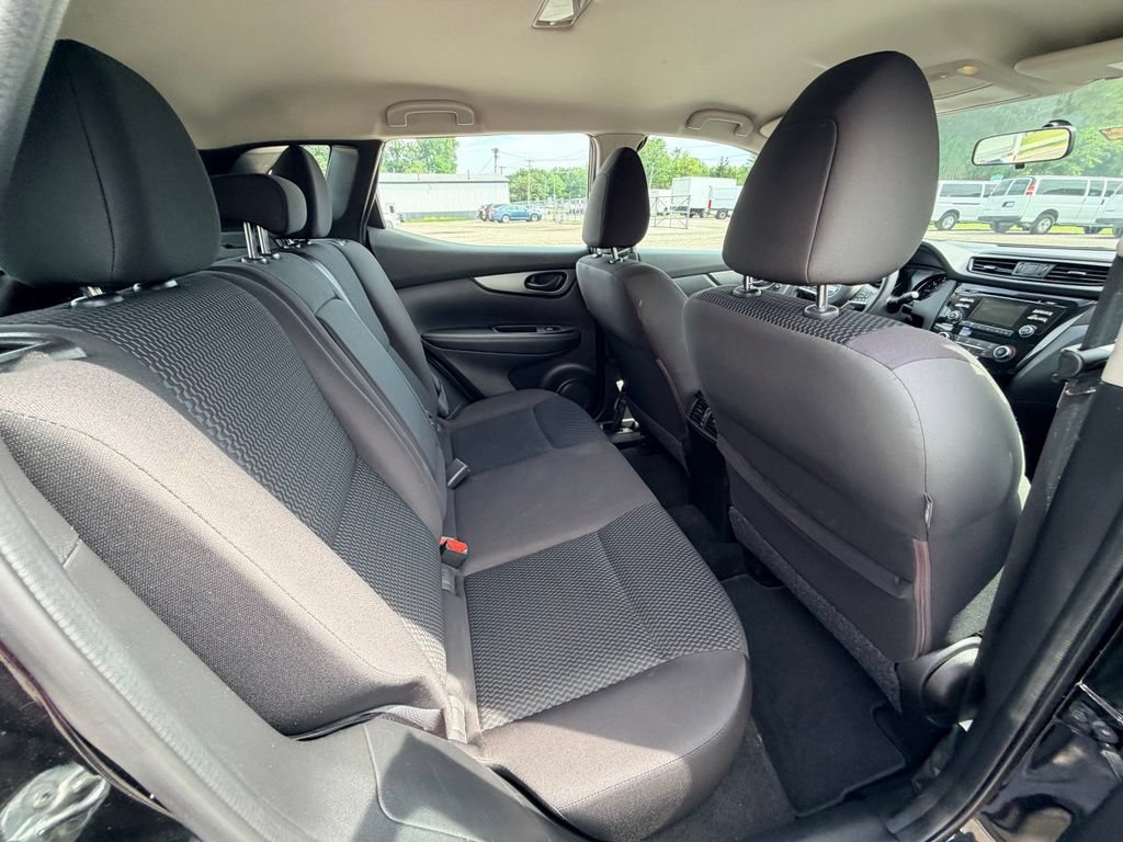 Used 2017 Nissan Rogue Sport S w/ S Appearance Package FWD image 13