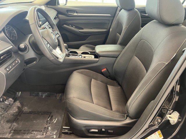 Used 2022 Nissan Altima 2.5 SV w/ SV Premium Package FWD image 9