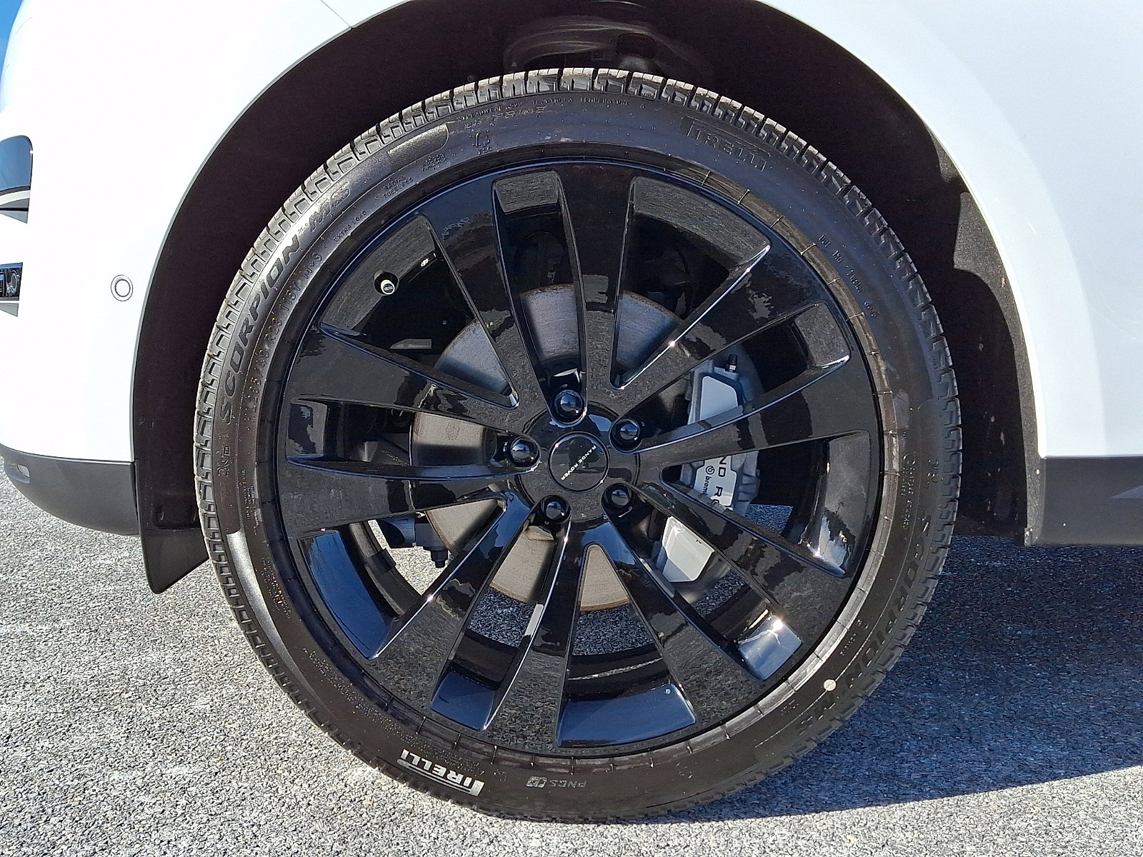 New 2026 Land Rover Range Rover Sport SE image 9