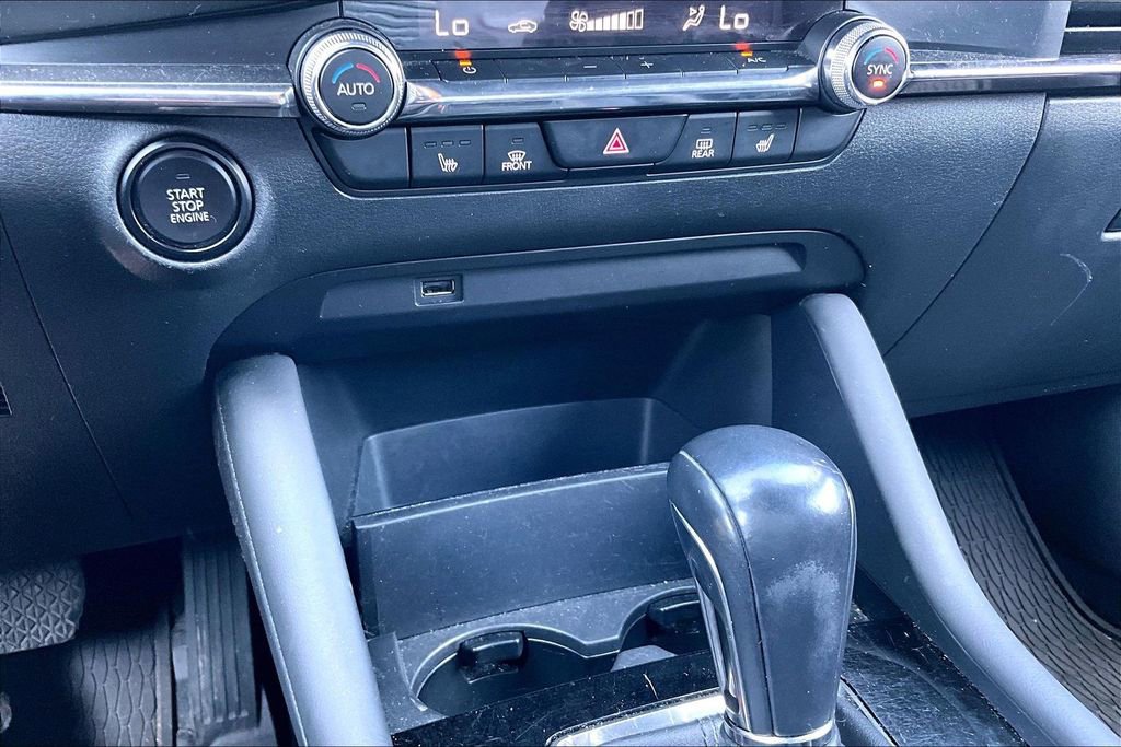 Used 2019 MAZDA MAZDA3 AWD Hatchback w/ Preferred Pkg image 12