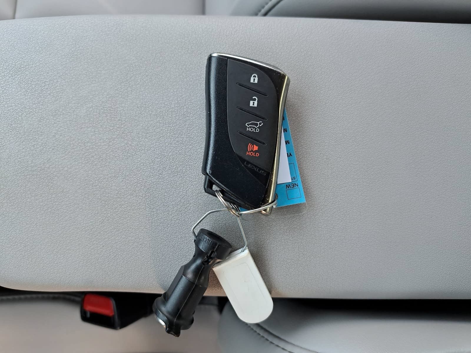 Used 2024 Lexus UX 250h FWD image 40