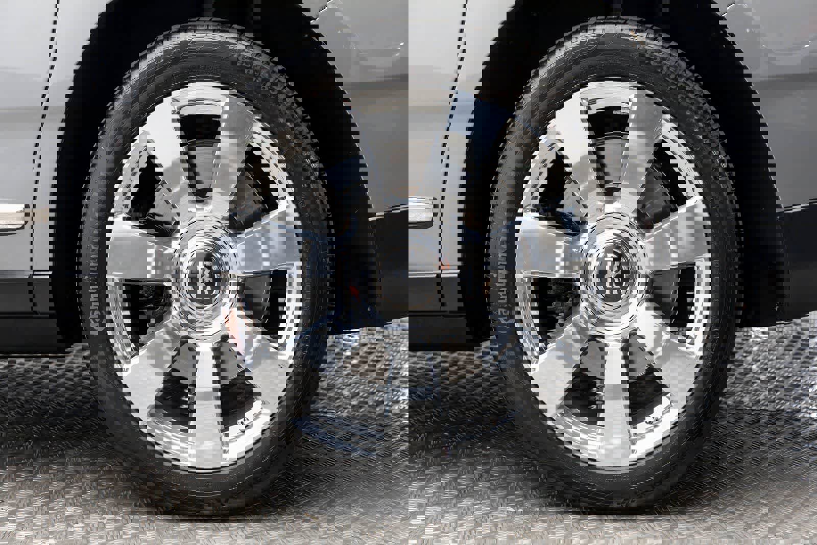 Certified 2022 Rolls-Royce Cullinan image 45