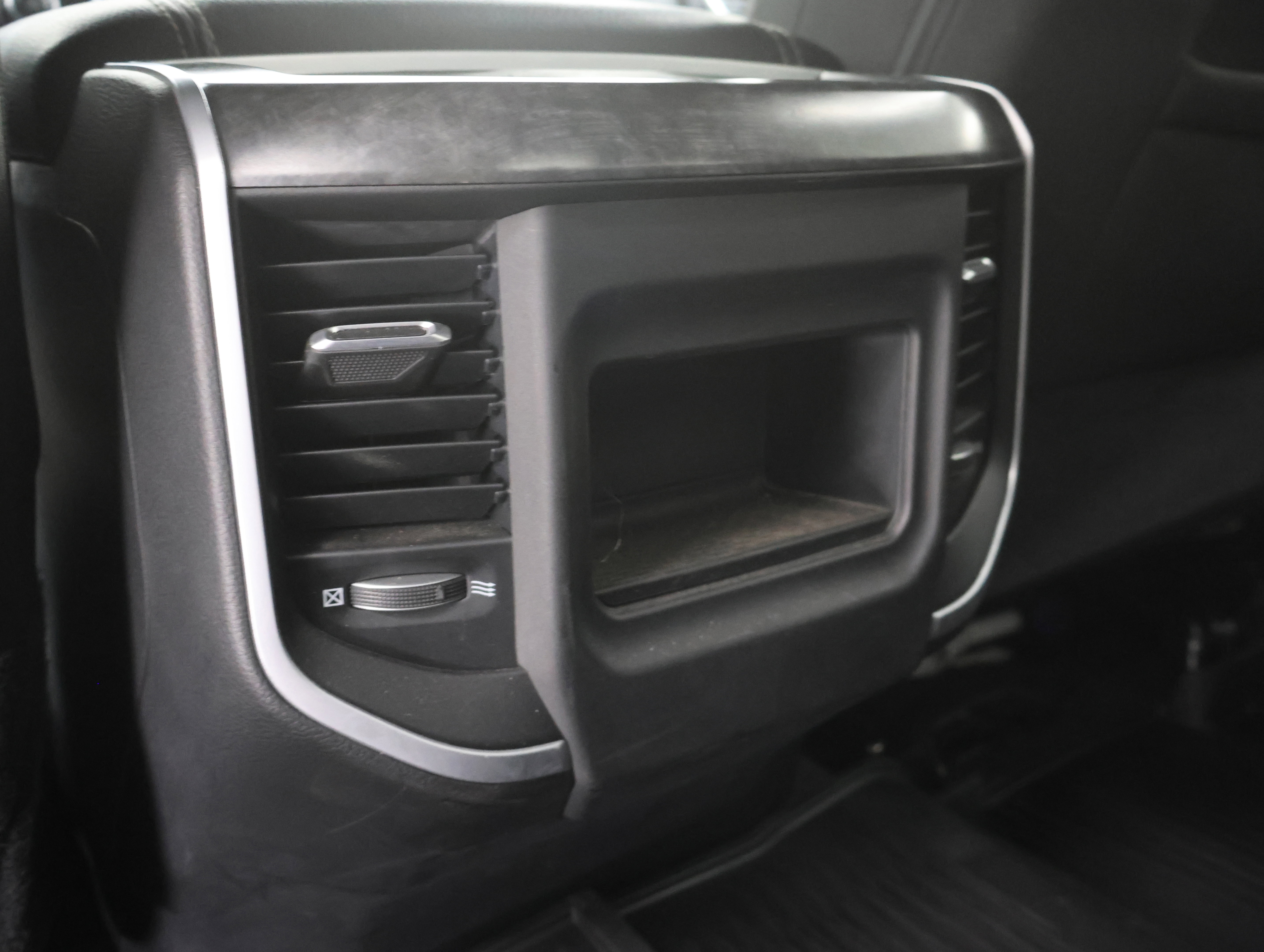 Used 2022 RAM 2500 Big Horn w/ Night Edition image 33