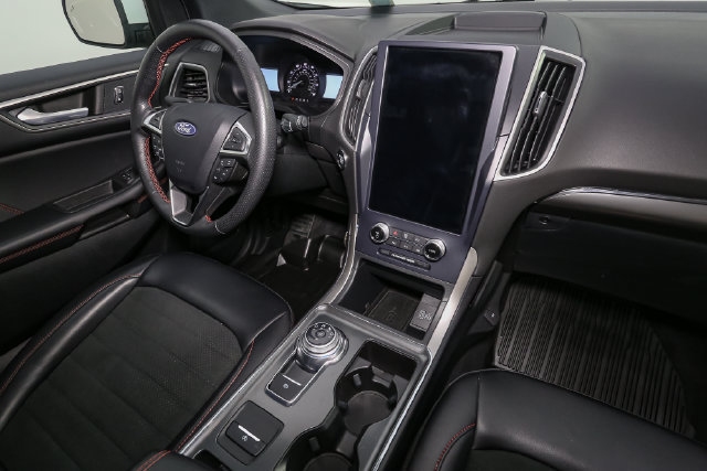 Used 2024 Ford Edge ST-Line AWD/4WD image 18