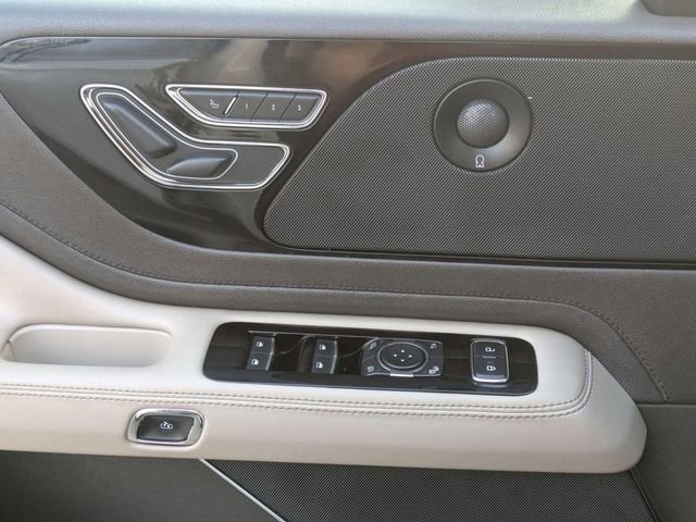 Used 2022 Lincoln Aviator Reserve image 14